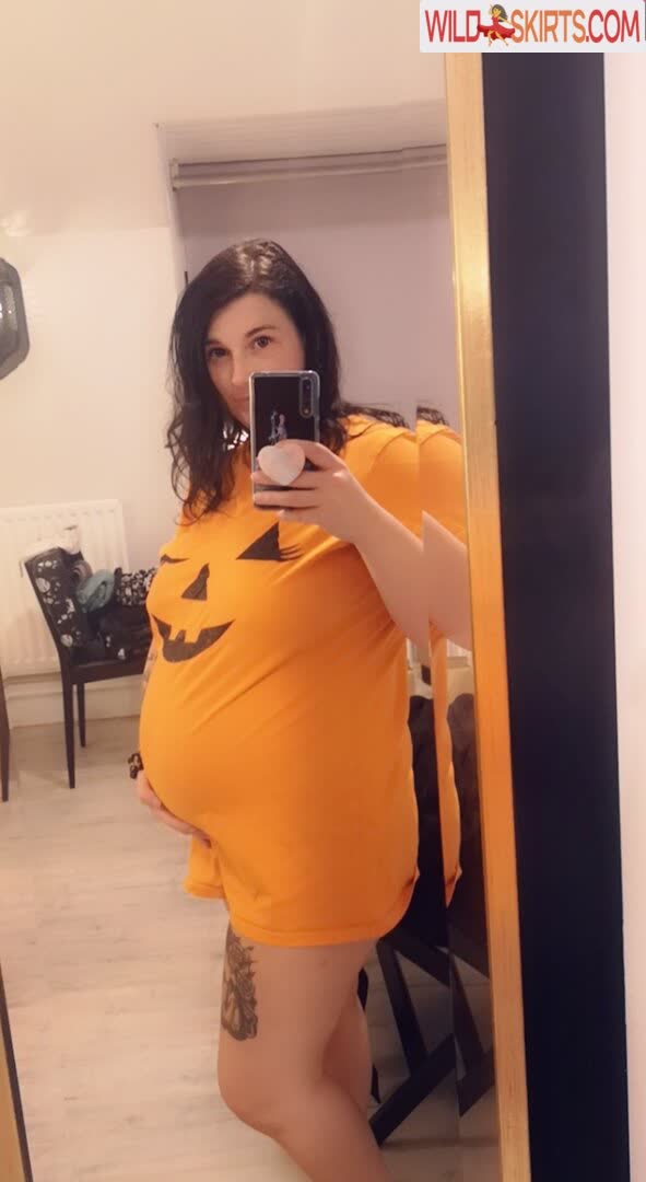 Pregnantmamamsalicefury nude leaked photo #3