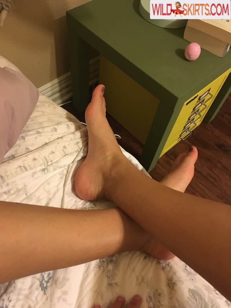 Pretty Feet nude leaked photo #24