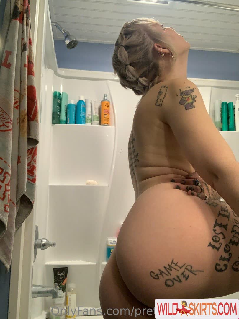 Prettylittlefreak13 nude leaked photo #1