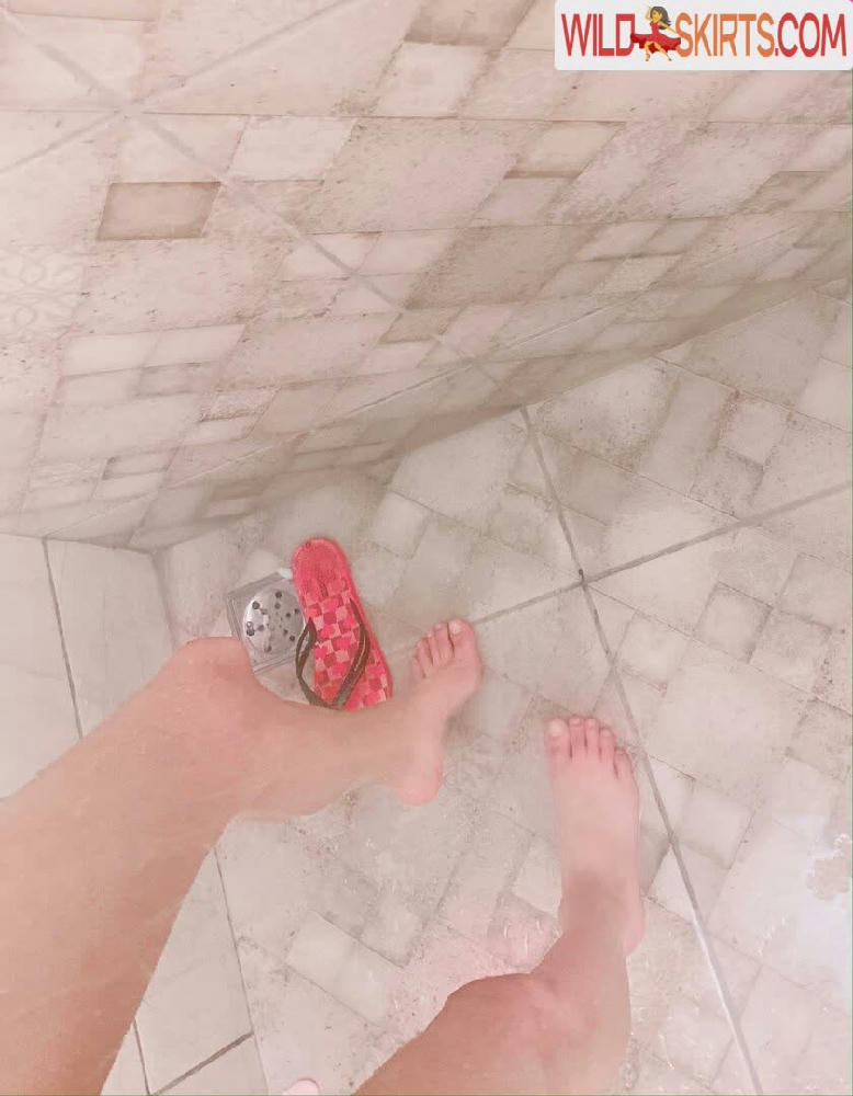 Prii_feet / amorafeet / jenniferfeet / prii_feet nude OnlyFans, Instagram leaked photo #73