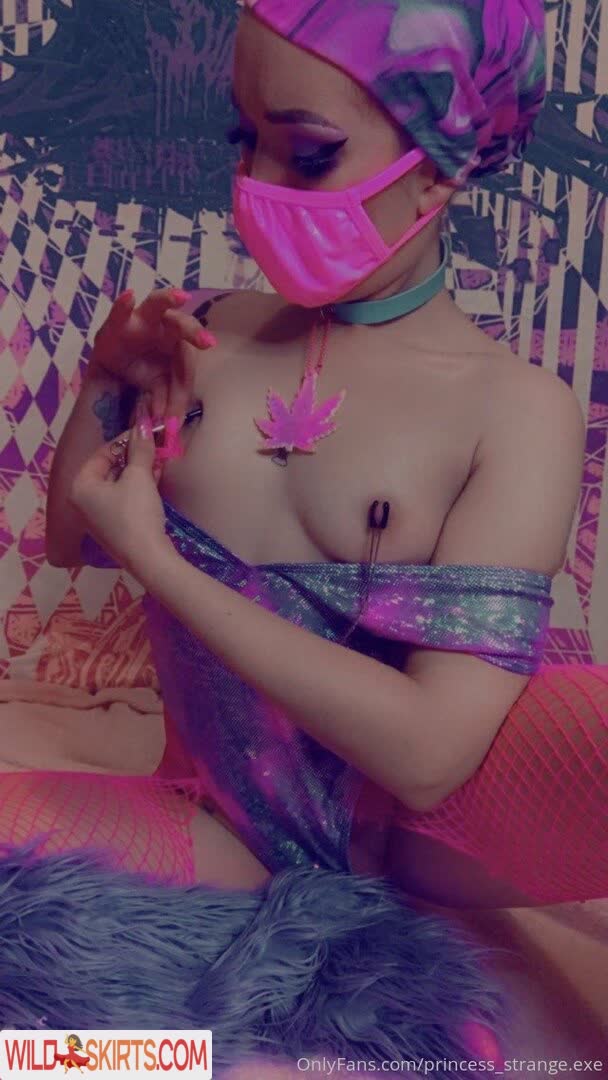 Princess_strange.exe nude leaked photo #30