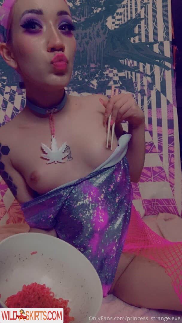 princess_strange.exe / flyingkeii / princess_strange.exe nude OnlyFans, Instagram leaked photo #1