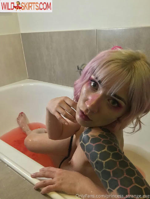 princess_strange.exe / flyingkeii / princess_strange.exe nude OnlyFans, Instagram leaked photo #63