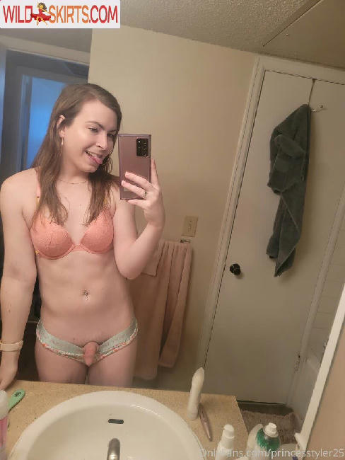 princesstyler25 / princesstyler25 / tyler_princess nude OnlyFans, Instagram leaked photo #3