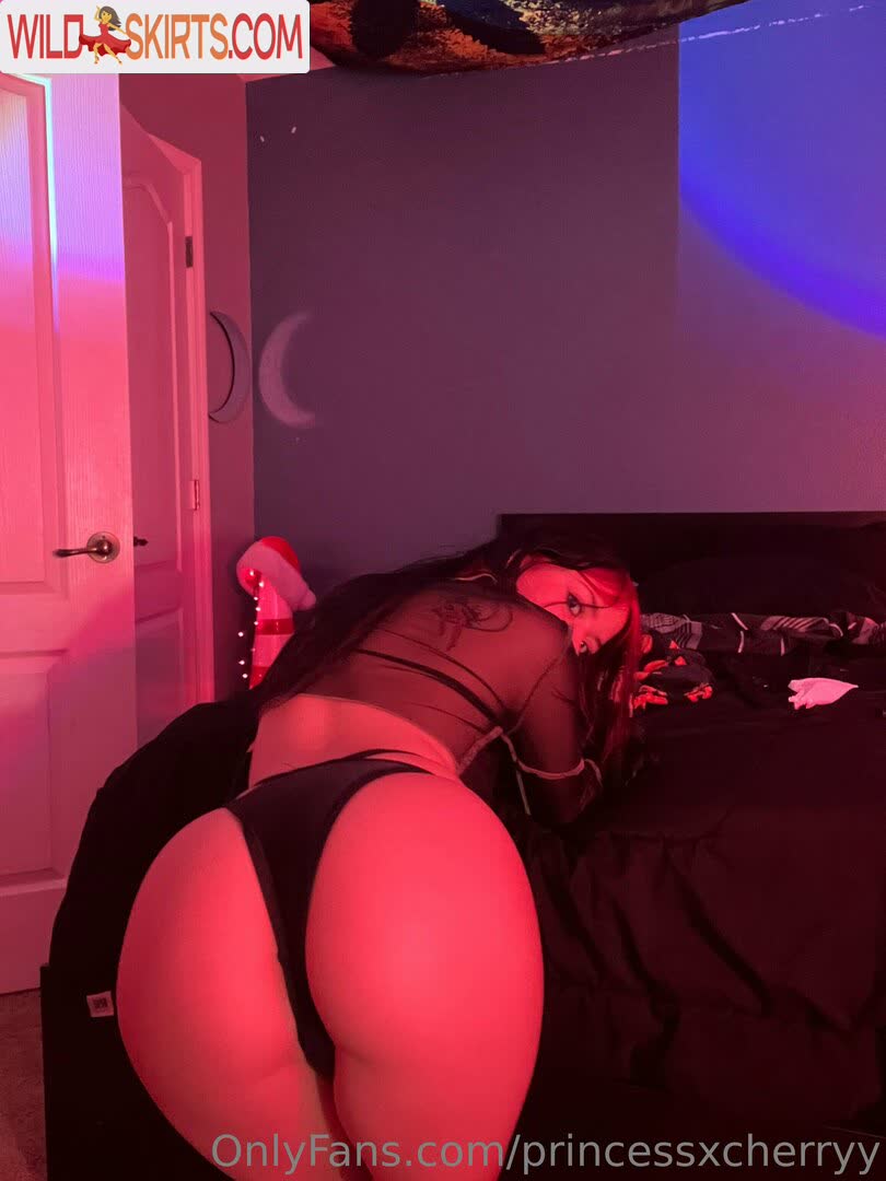 princessxcherryy / cherrychy_ / princessxcherryy nude OnlyFans, Instagram leaked photo #3