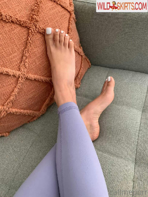 Purrrtrova / footfetishgurl / purrrtrova / purrrversa.feet nude OnlyFans, Instagram leaked photo #203