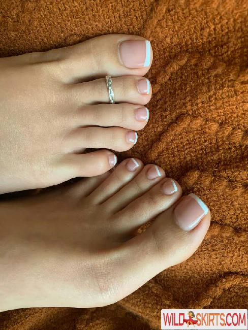 Purrrtrova / footfetishgurl / purrrtrova / purrrversa.feet nude OnlyFans, Instagram leaked photo #206