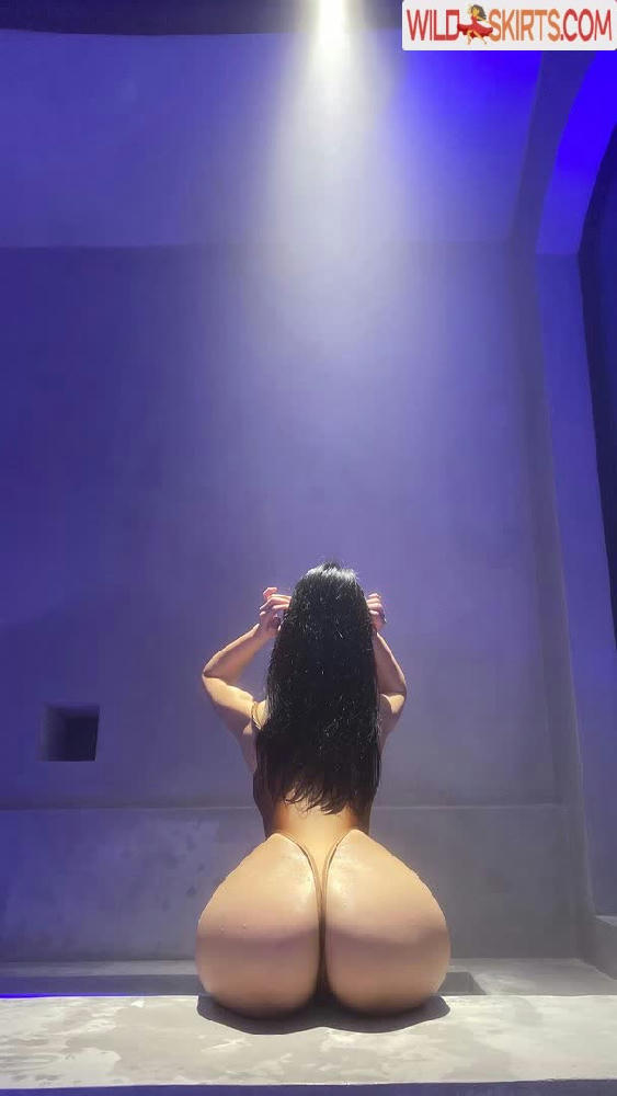 QiaonniuTT / QianniuTT / qiaoxint nude Instagram leaked photo #26