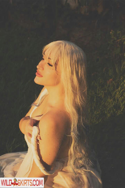 Queen B / Raphaela Laet / brinydelaet / sexyqueenb nude OnlyFans, Instagram leaked photo #2