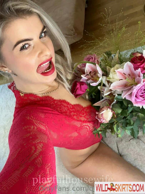 queen_of_drgns / queen_of_drgns / stagemen_crew_fuck_off nude OnlyFans, Instagram leaked photo #1