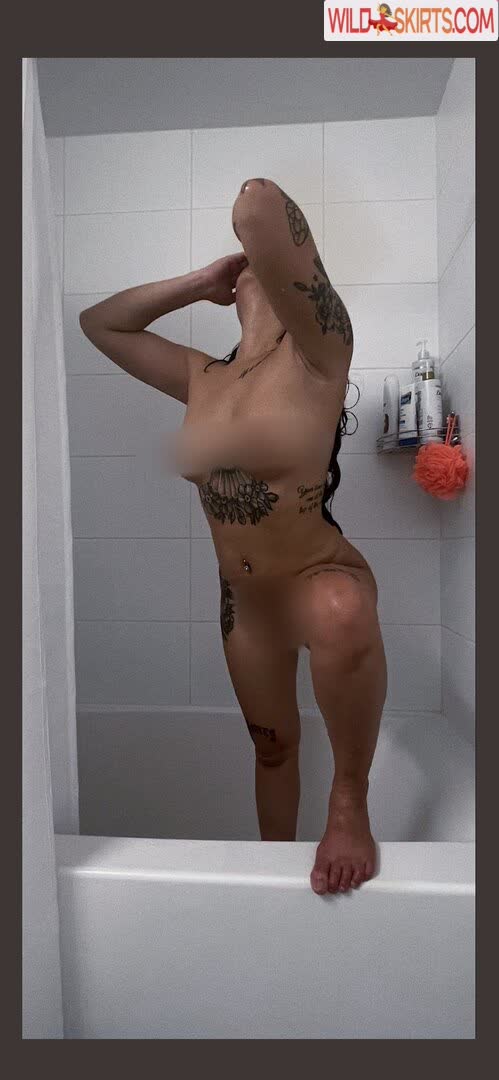 QueenBeeBre / Breraez / breannllewellyn / queeenbeexxx nude OnlyFans, Instagram leaked photo #1