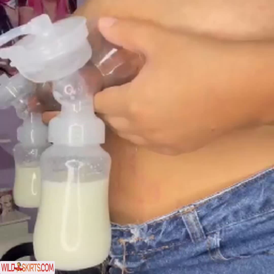 Queenofmilk / Colombian Milk Goddess / Nathy / nathyb276 / queenofmilk06 nude OnlyFans, Instagram leaked photo #9