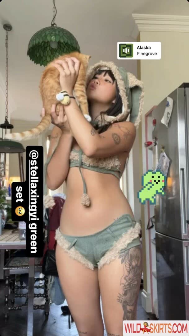 Radvxz / Beabadoobee / radvxz nude Instagram leaked photo #2