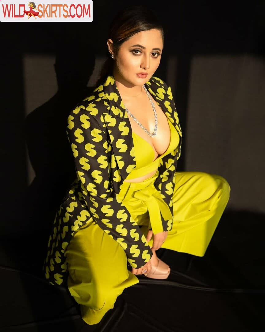 Rashami Desai nude leaked photo #24