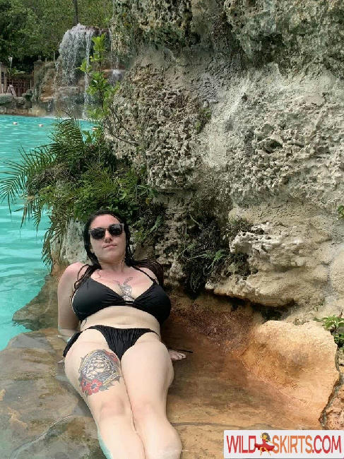 ravenlylith / formerly bigtiddygothwifeaa / newmoonrave / ravenlylith nude OnlyFans, Instagram leaked photo #27