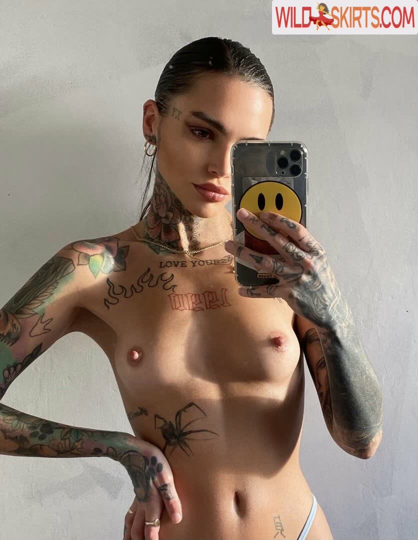 Rebecca Fox / foxillaaa / foxillaax nude OnlyFans, Instagram leaked photo #5