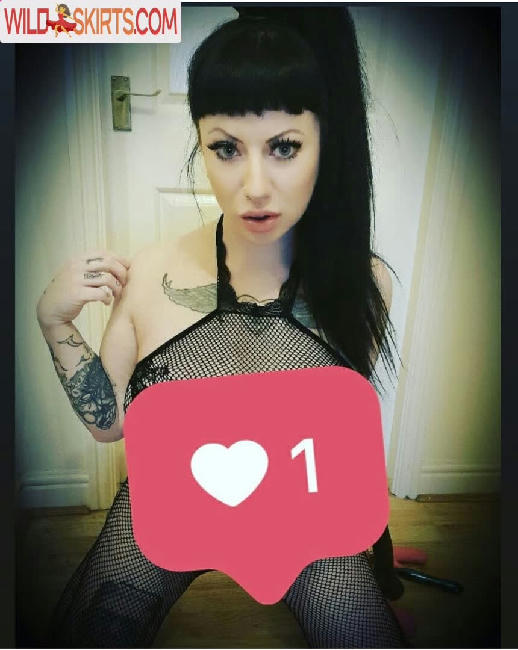 Rebel Rox / rebelroxxxx / spookshow_charlie nude OnlyFans, Snapchat, Instagram leaked photo #4