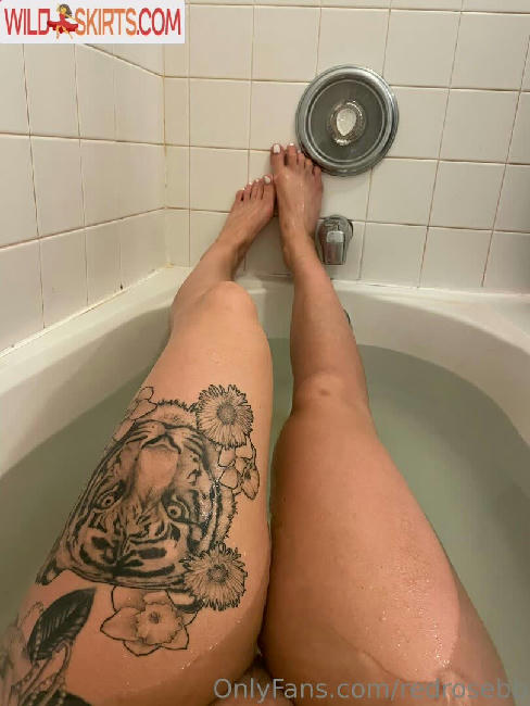 redrosebb / redrosebb / redrosebx2 / traveling hotwife nude OnlyFans leaked photo #73