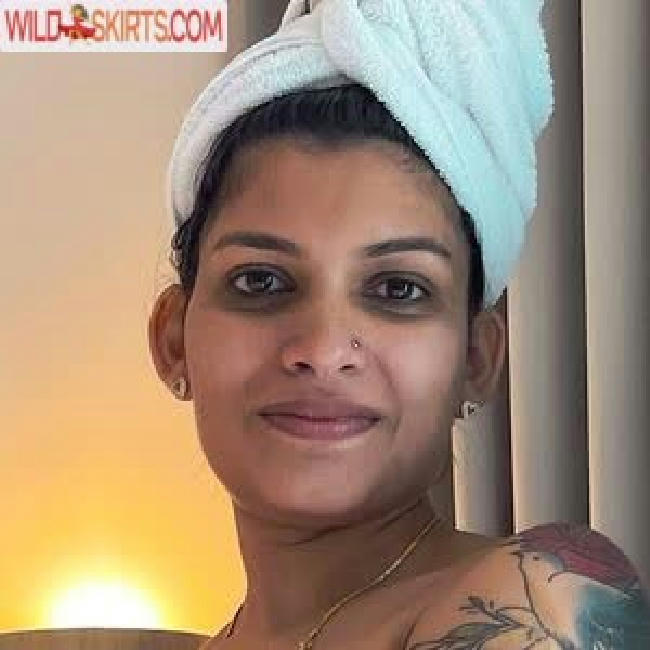 Resmi R Nair / resmi_r_nair_devotee / resminair nude OnlyFans, Instagram leaked photo #14