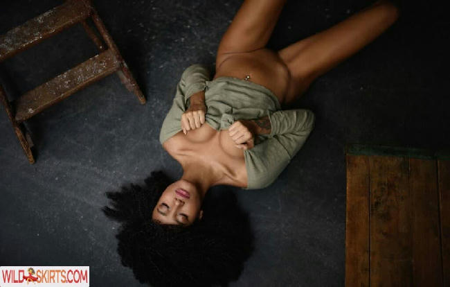 Rikae Crisi / Erika Vannucci / afro.khaleesi / ka.leesi nude Instagram leaked photo #88