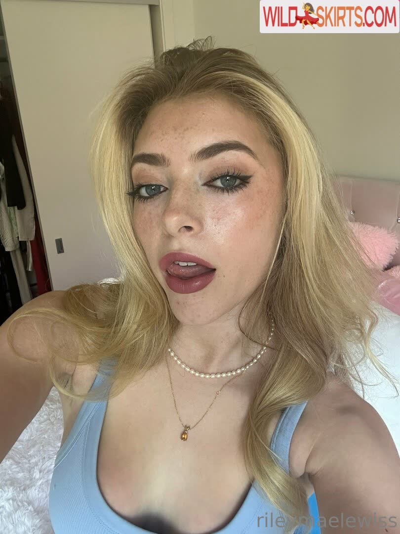 rileymaetwo / life__of___riley / rileymaetwo nude OnlyFans, Instagram leaked photo #9