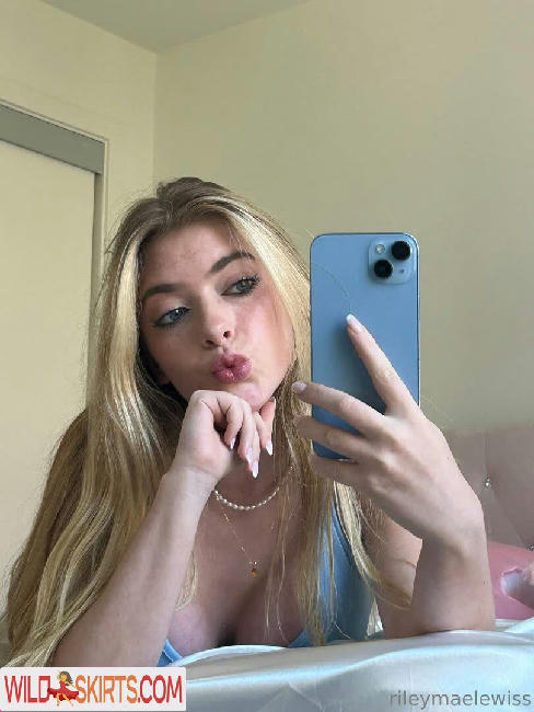 rileymaetwo / life__of___riley / rileymaetwo nude OnlyFans, Instagram leaked photo #81