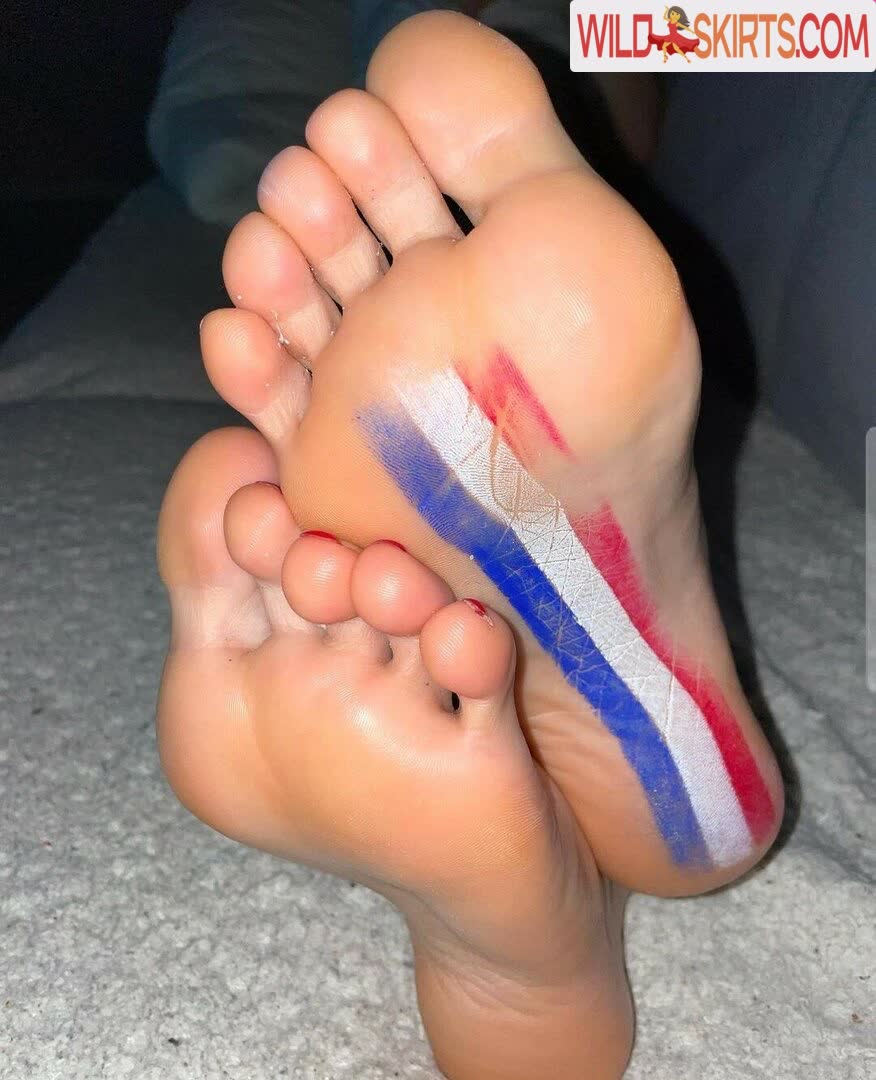 Rooxaanee Feet / rooxaanee_feet / rooxy_french nude OnlyFans, Instagram leaked photo #4