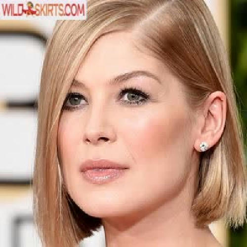 Rosamund Pike / mspike nude Instagram leaked photo #2