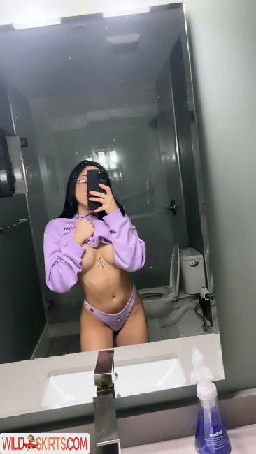 roselinllanes nude OnlyFans leaked photo #11