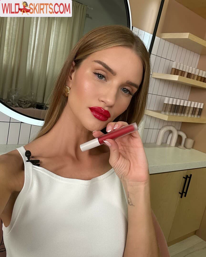 Rosie Huntington-Whiteley / rosiehw nude Instagram leaked photo #15