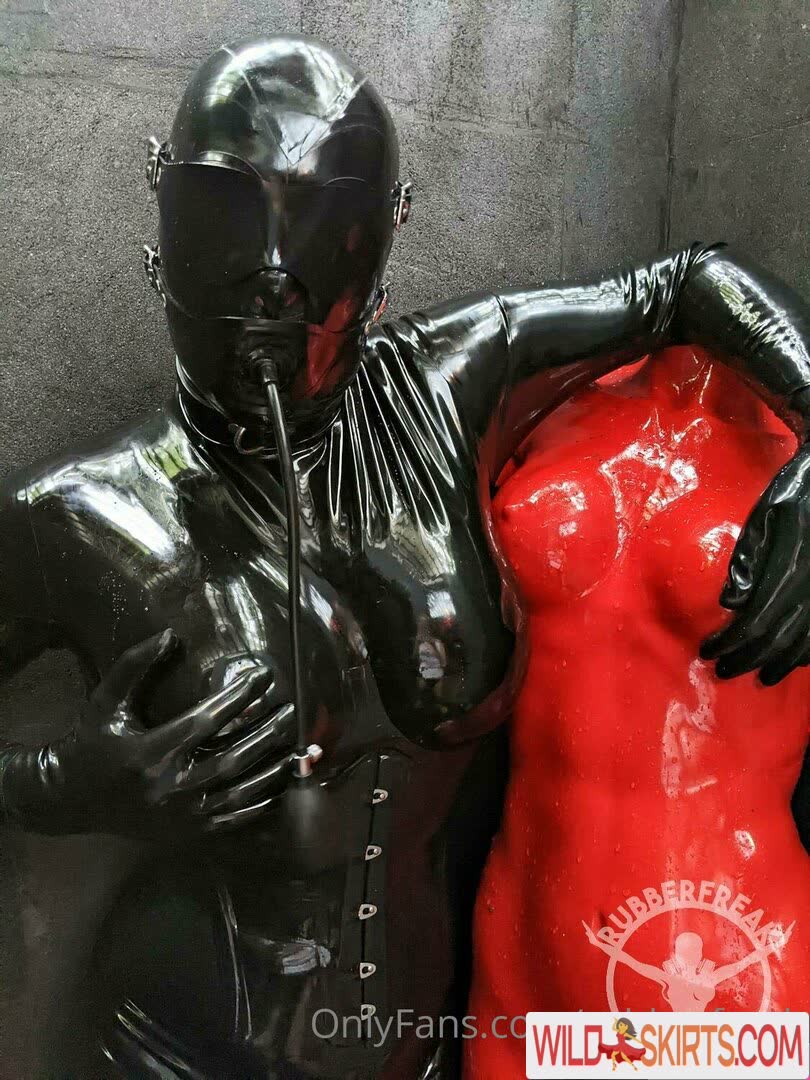 Rubberfreak nude leaked photo #2