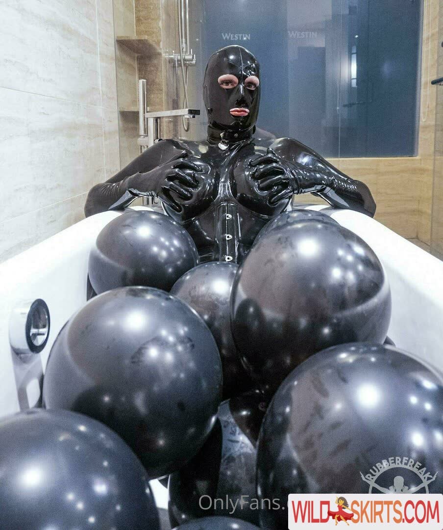 Rubberfreak nude leaked photo #32