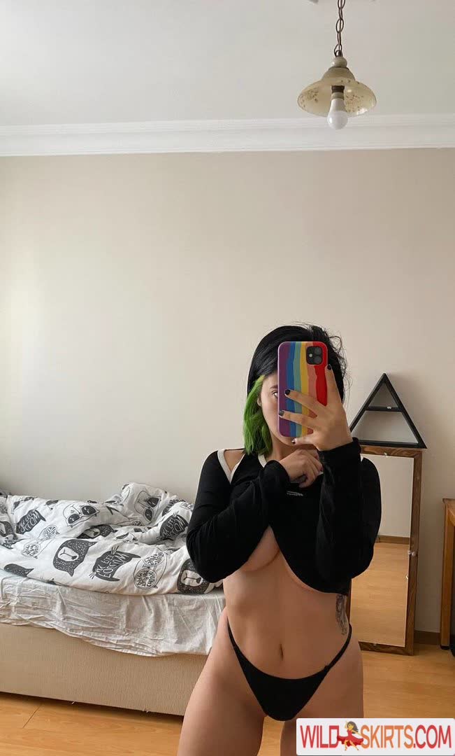 ruhsuzkahpe31 / 19yo thic / ruhsuzkahpe31 / sjoldum nude OnlyFans, Instagram leaked photo #12