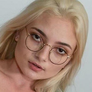 Sabrina May avatar