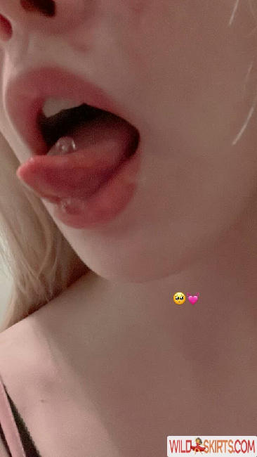 sadbabyvikki / evilskyyyyyy / tetriavikki / vikkibubu / wetkuccigal nude OnlyFans, Instagram leaked photo #33