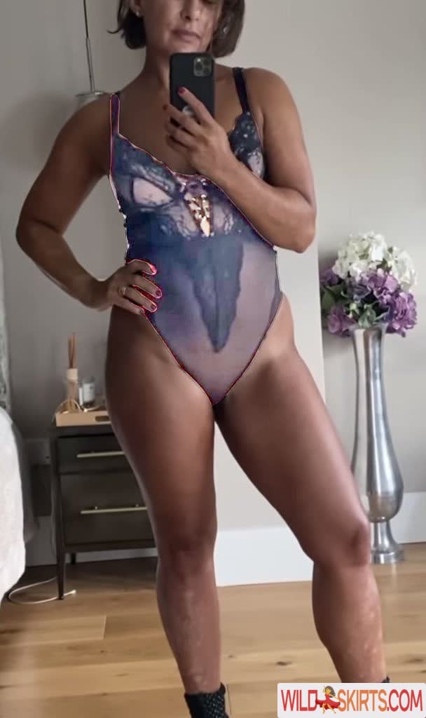 Saira Khan / iamsairakhan / sairasbum nude Instagram leaked photo #17