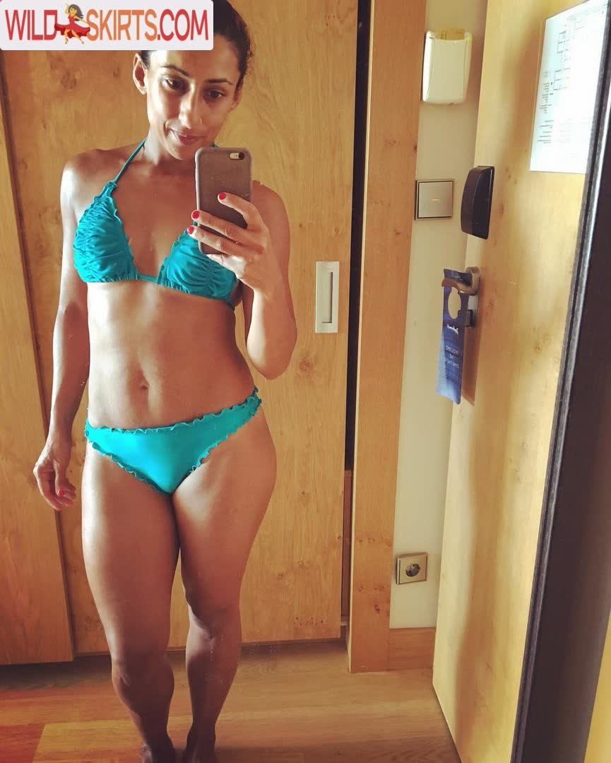 Saira Khan / iamsairakhan / sairasbum nude Instagram leaked photo #10