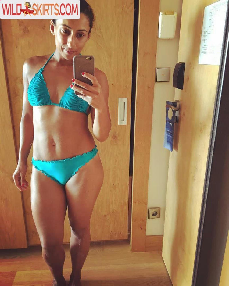 Saira Khan / iamsairakhan / sairasbum nude Instagram leaked photo #17