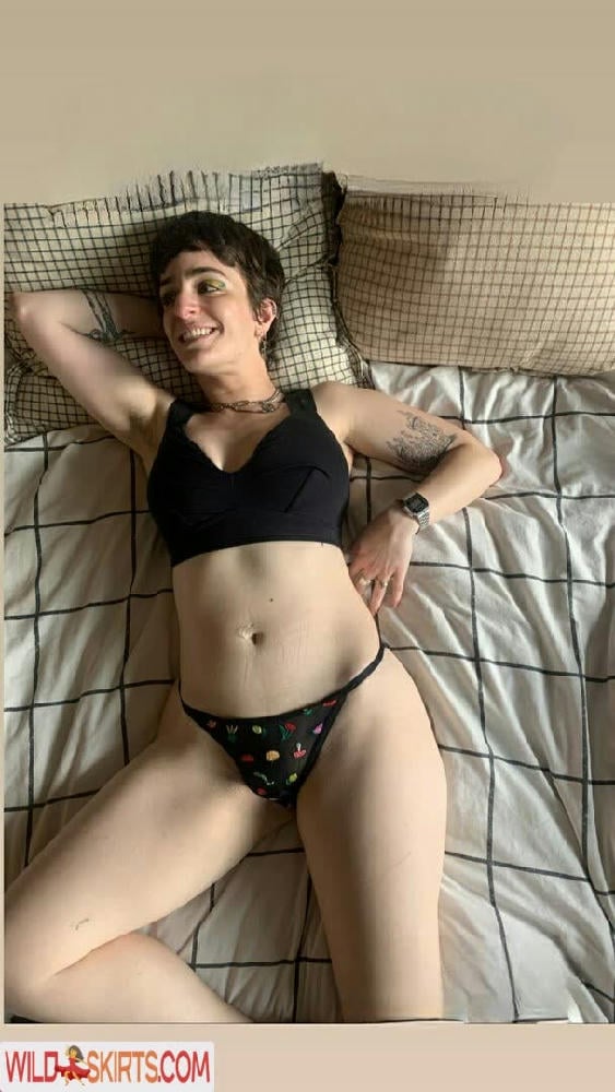 Sally Burtnick / SallySputnik ... AKA... Sallysinsation / punkrocksnl nude Instagram leaked photo #14