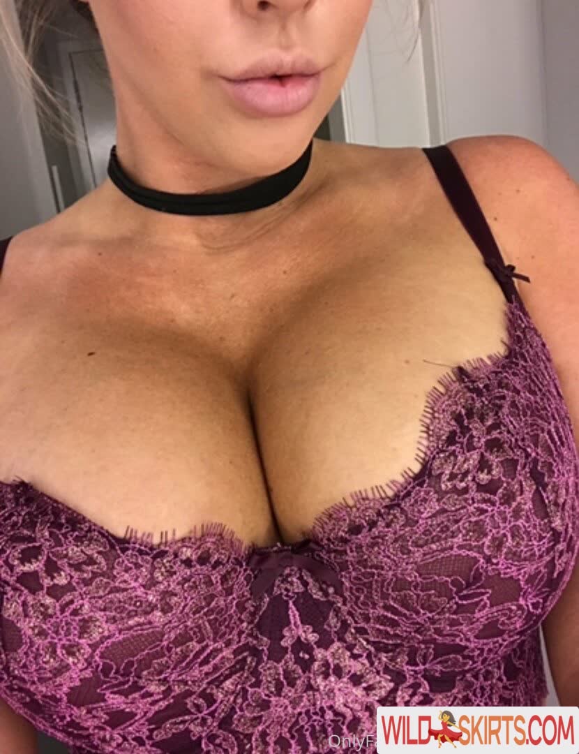 Samantha Saint / misssaintxxx / officialsamanthasaint nude OnlyFans, Instagram leaked photo #9