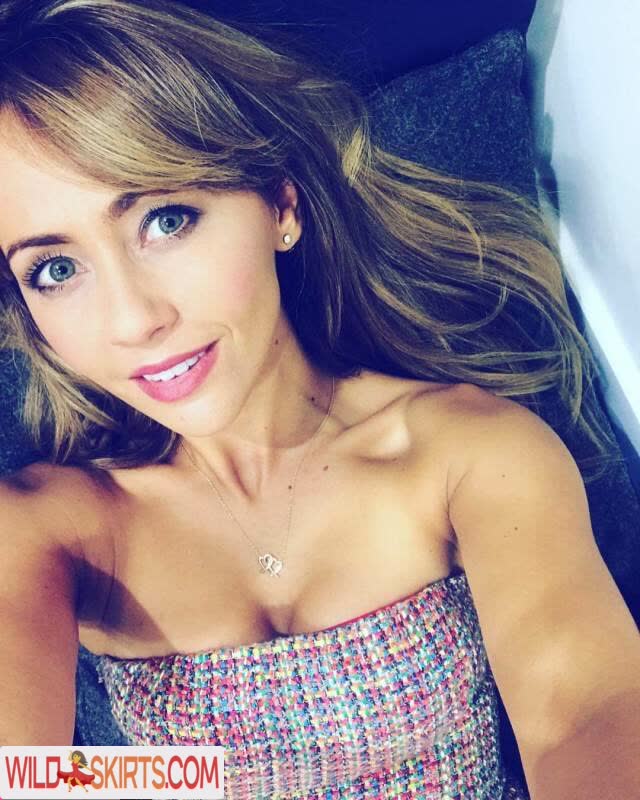 Samia Ghadie / samia_longchambon nude Instagram leaked photo #2