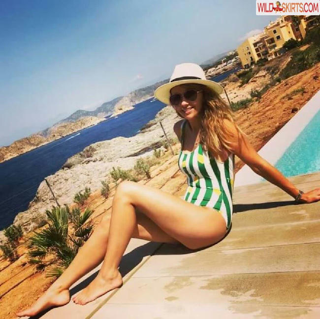 Samia Ghadie / samia_longchambon nude Instagram leaked photo #8