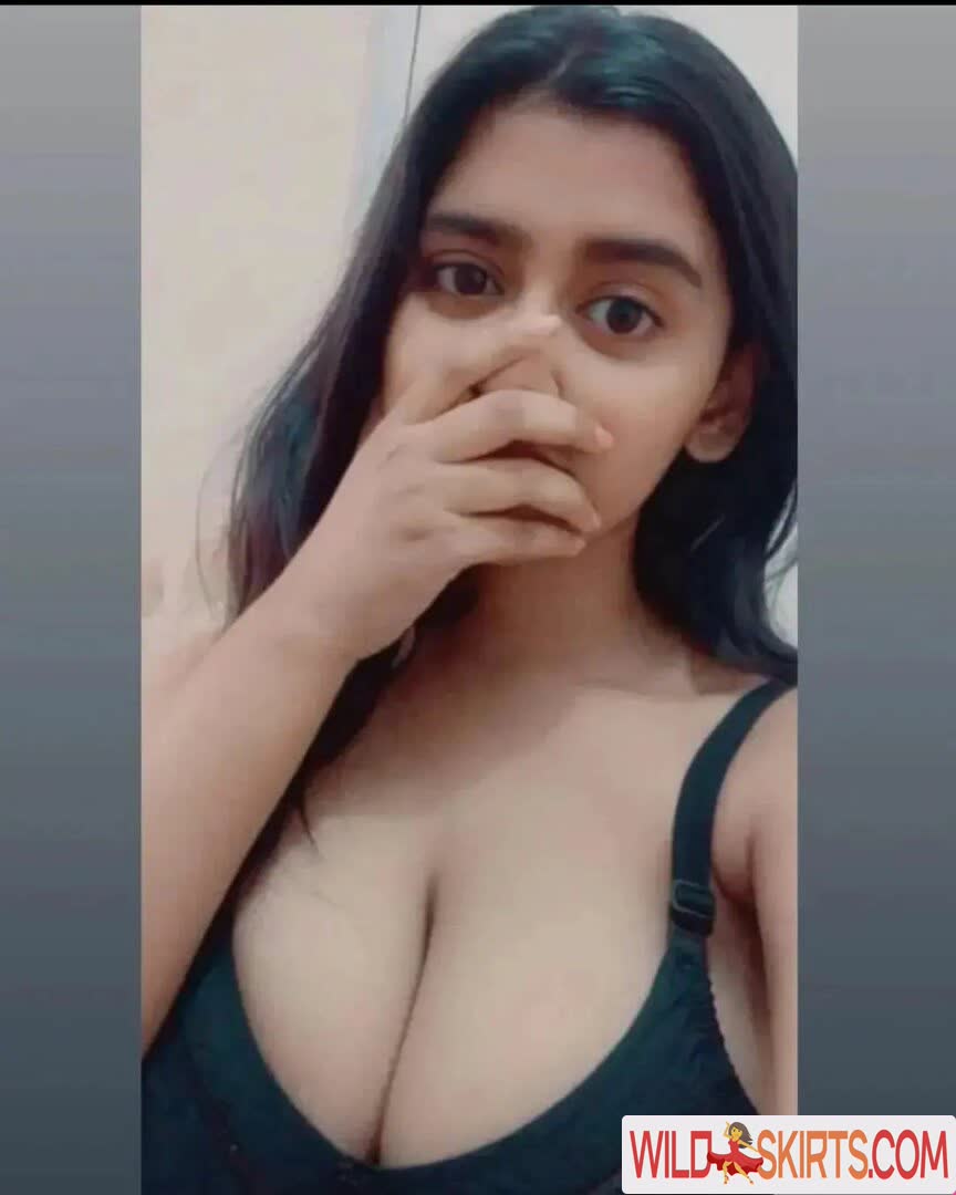 Sanjana Saba nude leaked photo #6