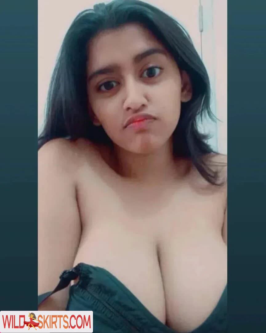 Sanjana Saba nude leaked photo #9