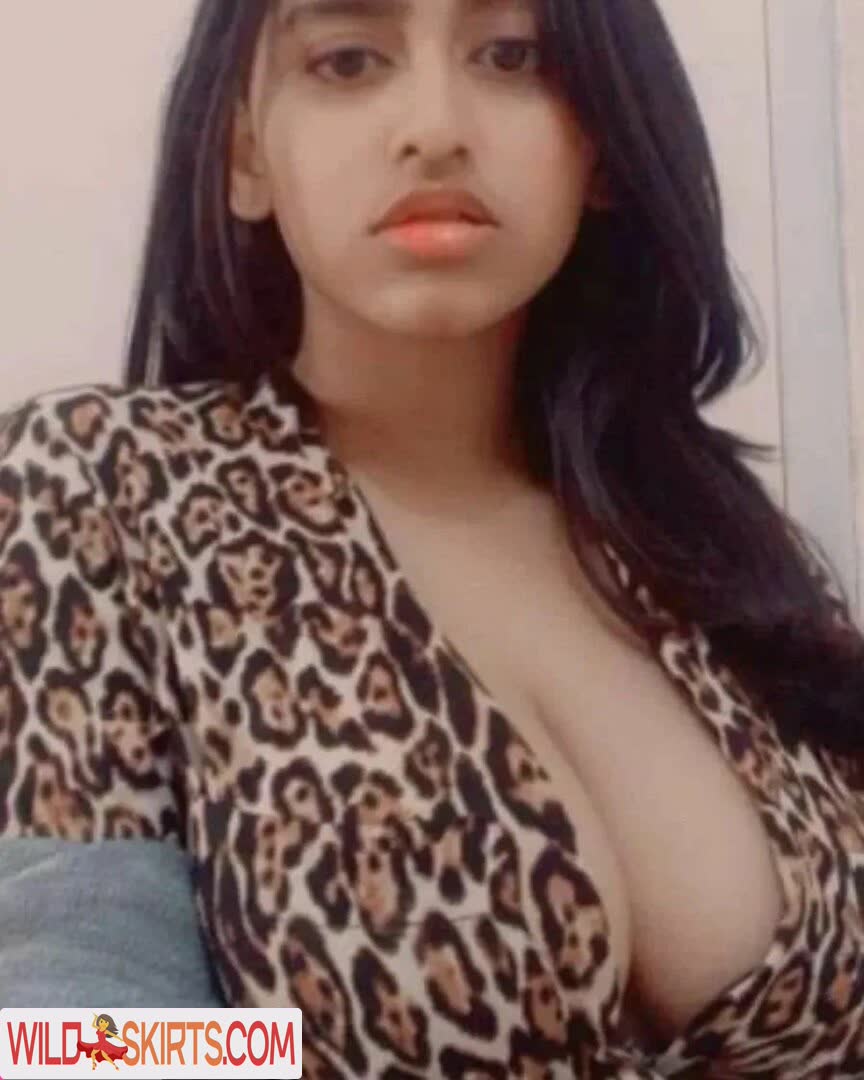 Sanjana Saba nude leaked photo #12