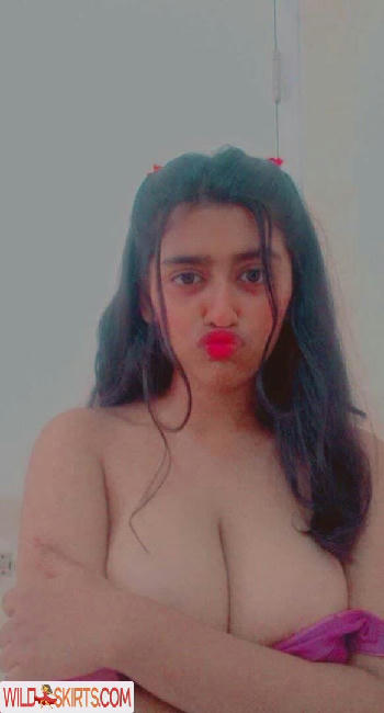 Sanjana Saba / it_z_suzie nude Instagram leaked photo #33