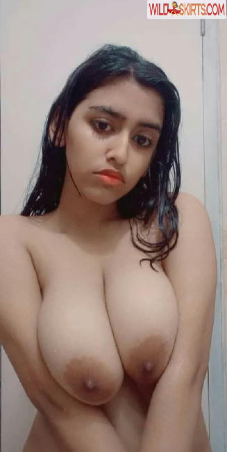 Sanjana Saba / it_z_suzie nude Instagram leaked photo #97