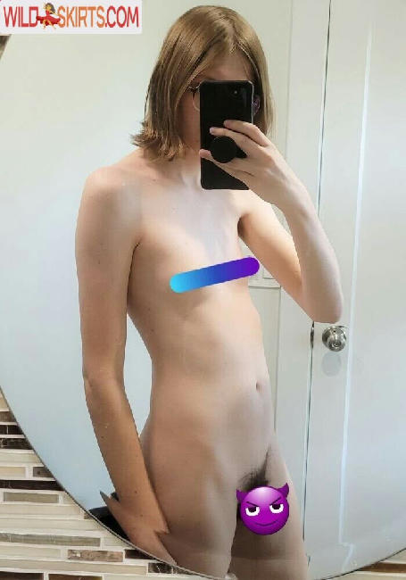 Saoirse / flatchested / ronan.saoirse / space_they nude OnlyFans, Instagram leaked photo #8