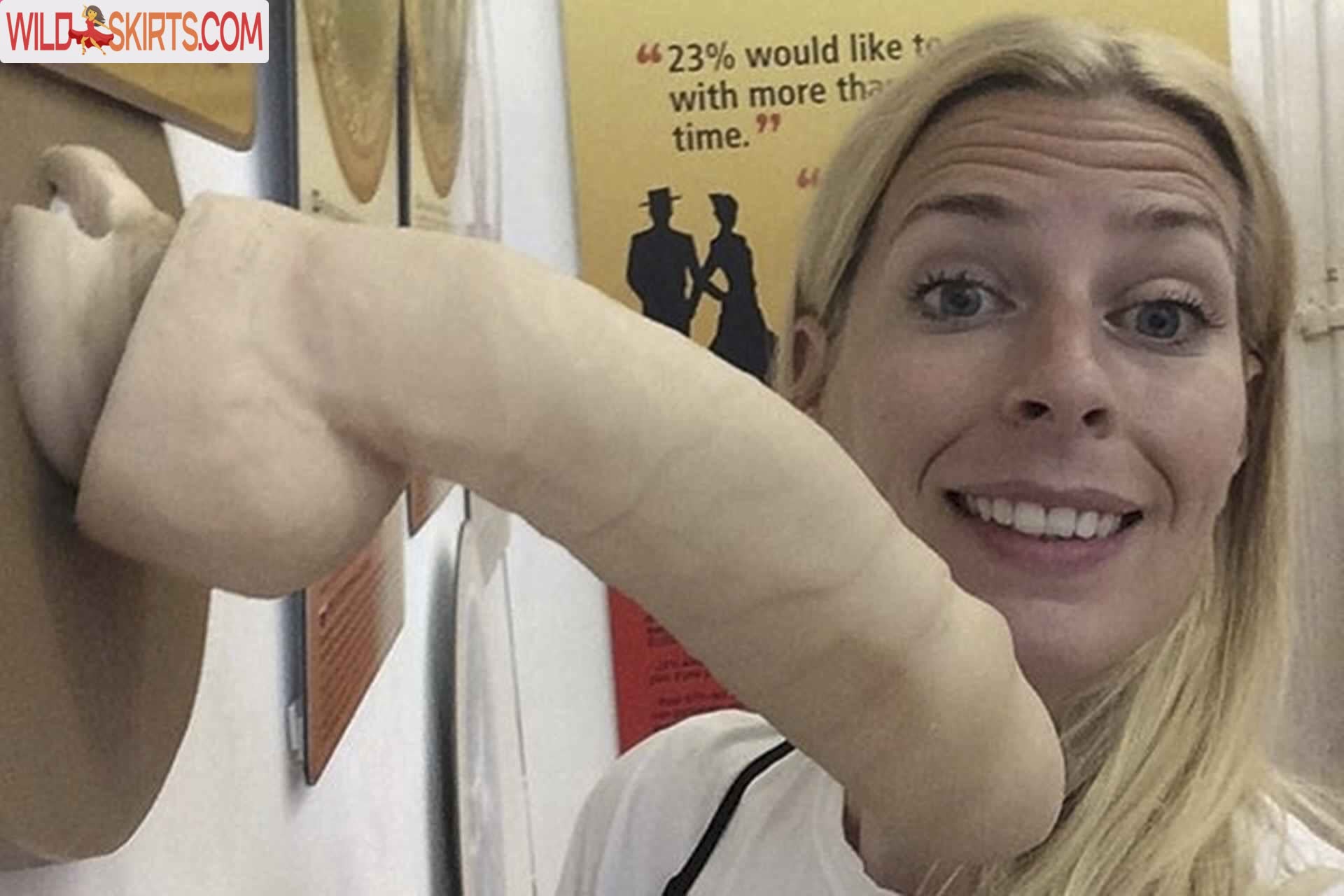 Sara Pascoe nude leaked photo #6