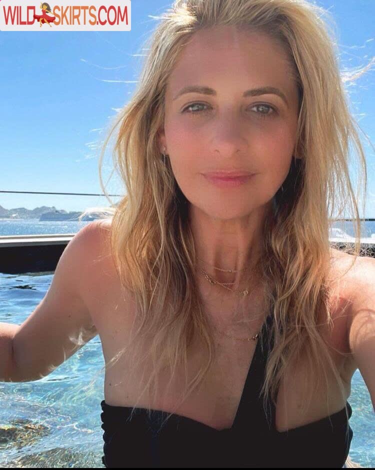 Sarah Michelle Gellar / sarahmgellar nude Instagram leaked photo #4